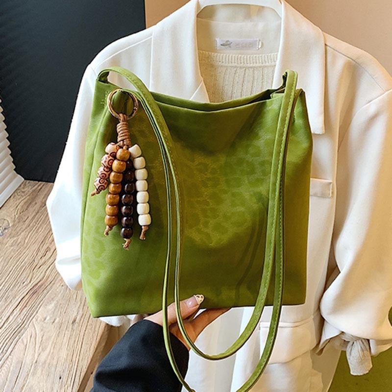 

Leopard print retro bag women s autumn and winter new versatile shoulder bag casual popular bucket bag зелёный