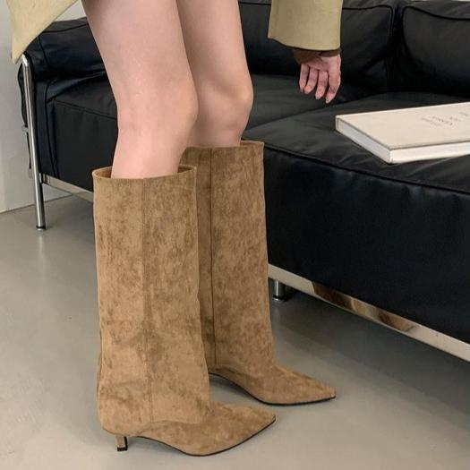 

Черные Хаки Заостренный Носок Флок Сапоги до Колена Мода Тонкий Каблук Низкий Каблук Женские Длинные Ботильоны Однотонные Широкое Голенище Женская Обувь 40 хаки