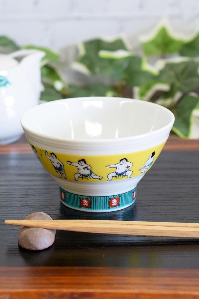 Waza no Kura Kutani Ware Sendan Rice Bowl with Sumo Wrestler Design, Stylish Japanese Tableware, Birthday Gift