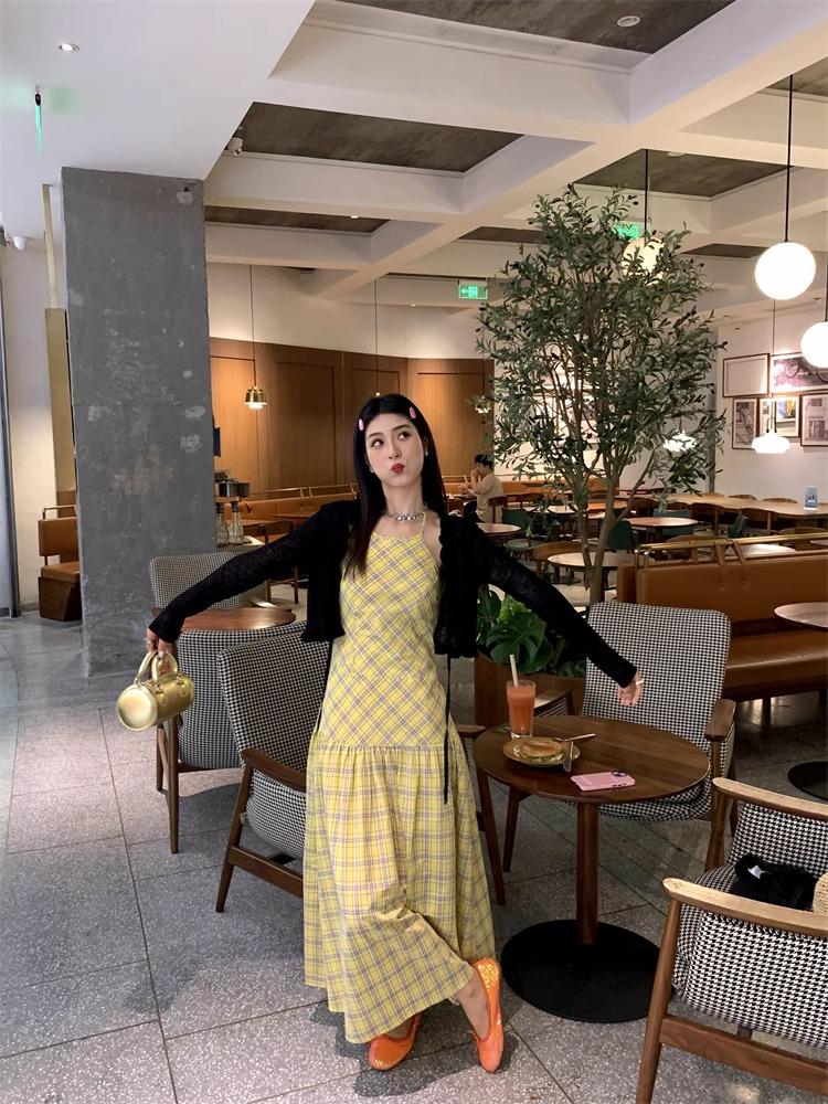 Damen Gelbes Karomuster Neckholder A-Linien Sommerkleid - Süß & Würzig, Dezenter Rückenausschnitt, Lange Länge