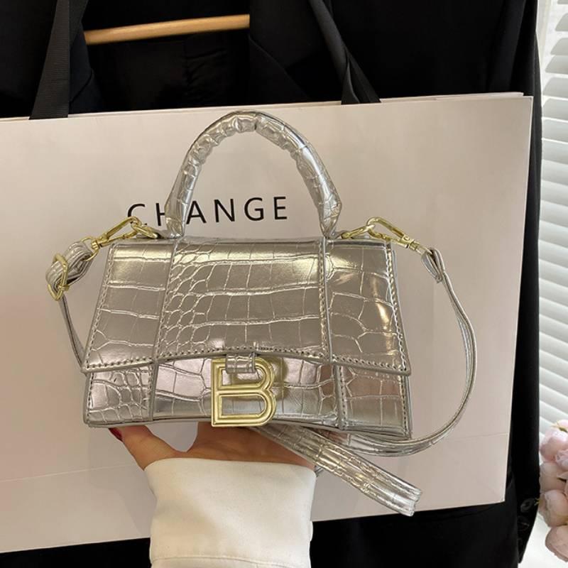 Stylish And Trendy European And American Crocodile Pattern Shoulder Bag In Silver Color Pu Material 19*12*8cm