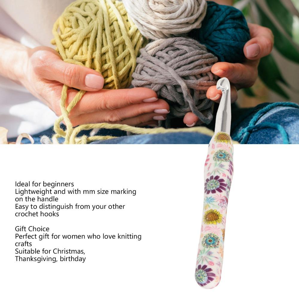 Flower Pattern Crochet Hook Ergonomic Handle Sewing Tools Knitting Needle For Crocheting Yarn