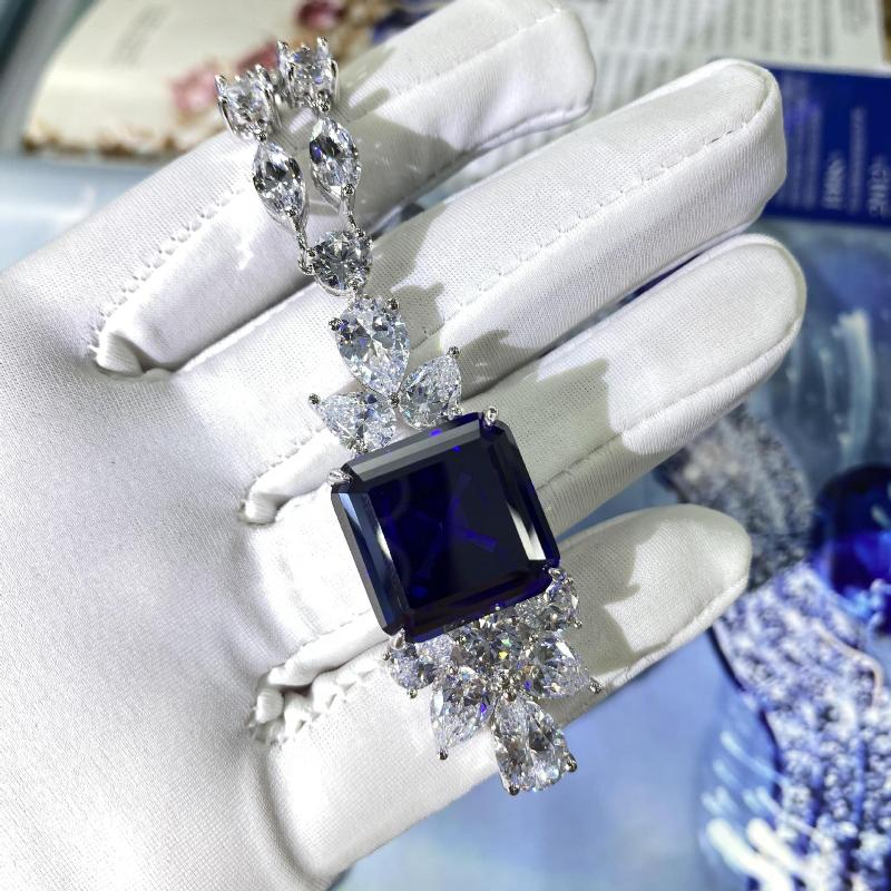 Luxury S925 Silver Pendants Necklaces For Women Noble Ladies Full Diamonds 40cm Necklaces For Female Wedding Party Squar Pendant