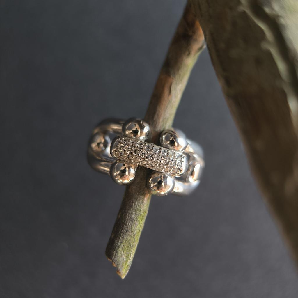 Серебряное кольцо с фианитами 0.25ct, вес изделия 3,17 гр (2197645)