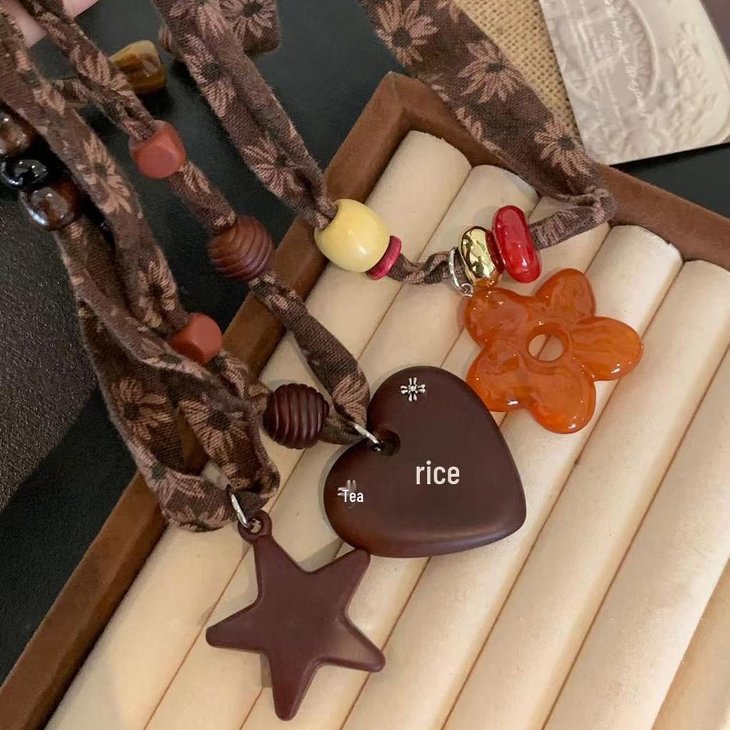 Retro Wooden Bead Star Adjustable Pendant Necklace - Versatile Autumn/Winter Sweater Chain