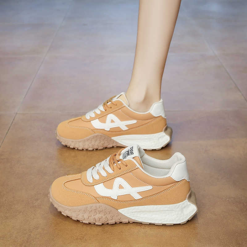 Fashion Synthetic Leather Sumer Woman Female Gym Sneakers Chunky Silver Shoes Casual Boots Sports Novelties Super Cozy Runners