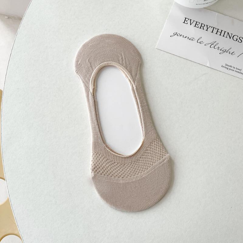 Women's Summer Thin Solid Color Mesh Silicone Non Slip Shallow Mouth Invisible Boneless Heel Socks