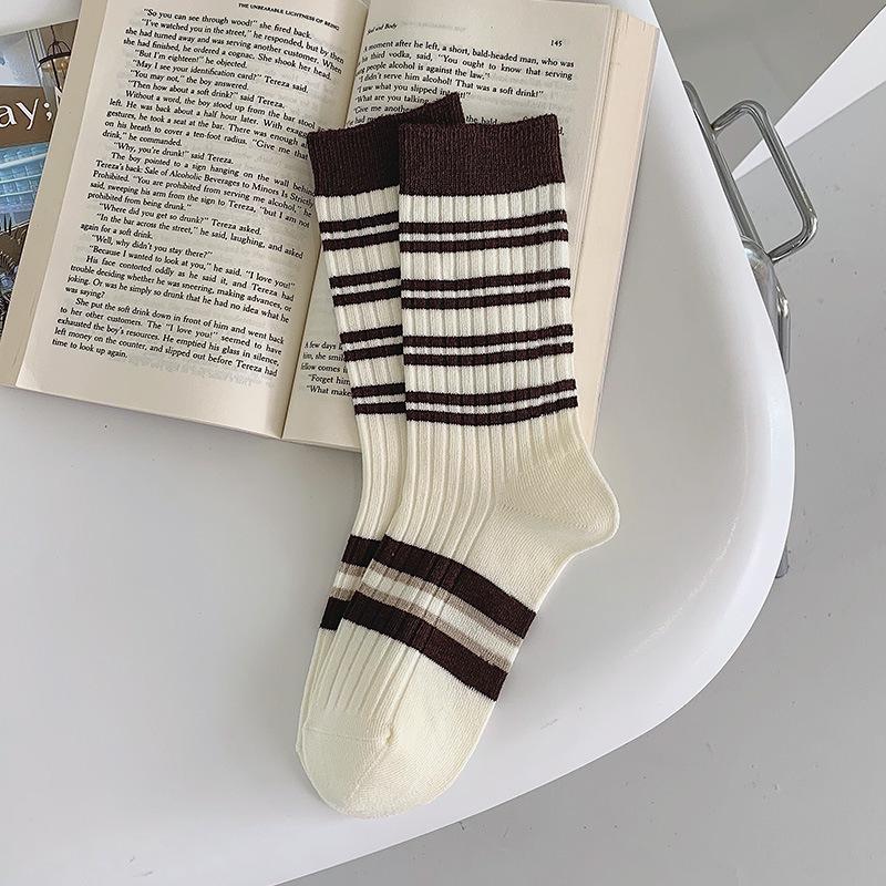 Women's Coffee Striped Bear Embroidery Mid-Calf Slouch Socks - Cute Cartoon Style