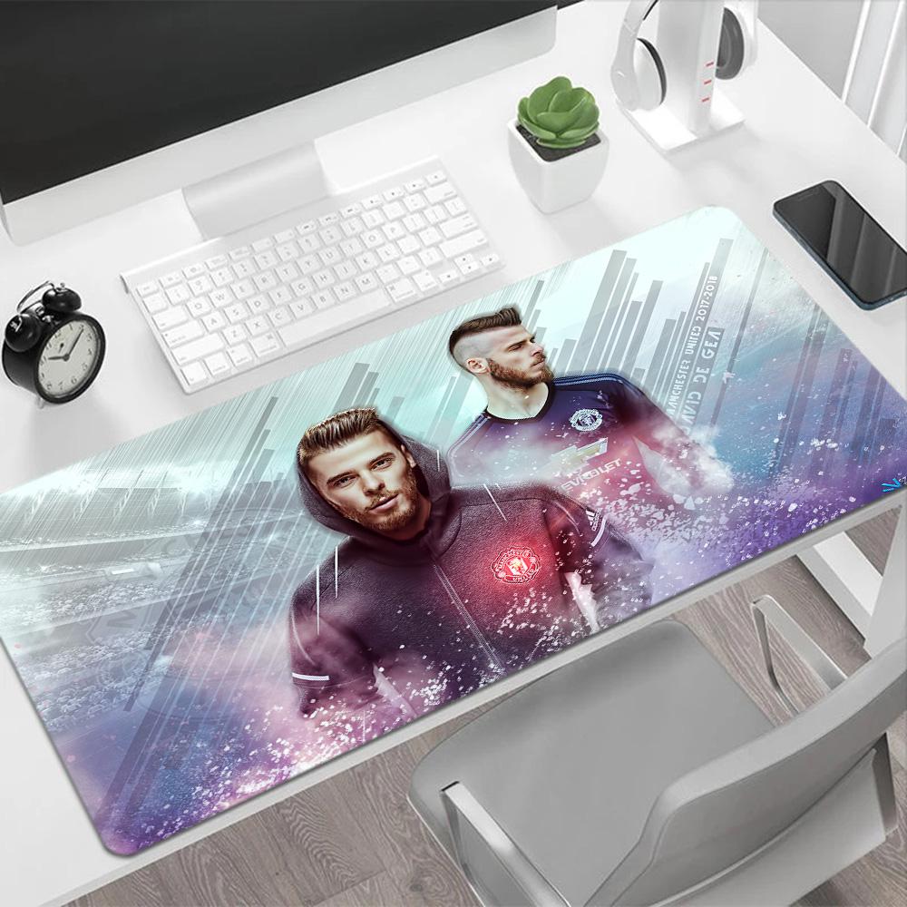 Soccer Player Action Gaming Mouse Pad Desk Mat Desktop Mouse Pad Non-Slip Rubber Base Perfect Gift for Gamers