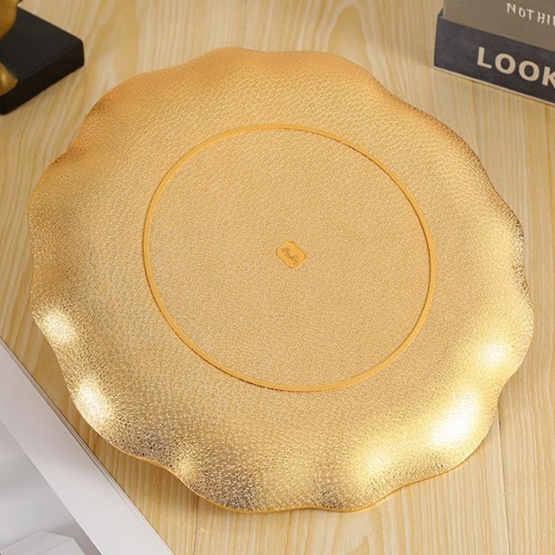 1Set Exquisite Vintage Wine Glass,Engraving Castle Texture Alloy Home Wine Glass Set,Wine Pot Home Living Room Decoration