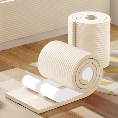 200x20CM Proti nárazová penová bezpečnostná lišta Rezatelná Samolepiaca Hrúbka 1,2 CM Ochrana rohov nábytku stola hrán stola Ochranný nárazník