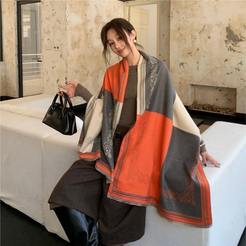 

Autumn and winter new color matching cashew flower light luxury and versatile imitation cashmere scarf to increase the warm atmosphere shawl scarf 190cm оранжевый
