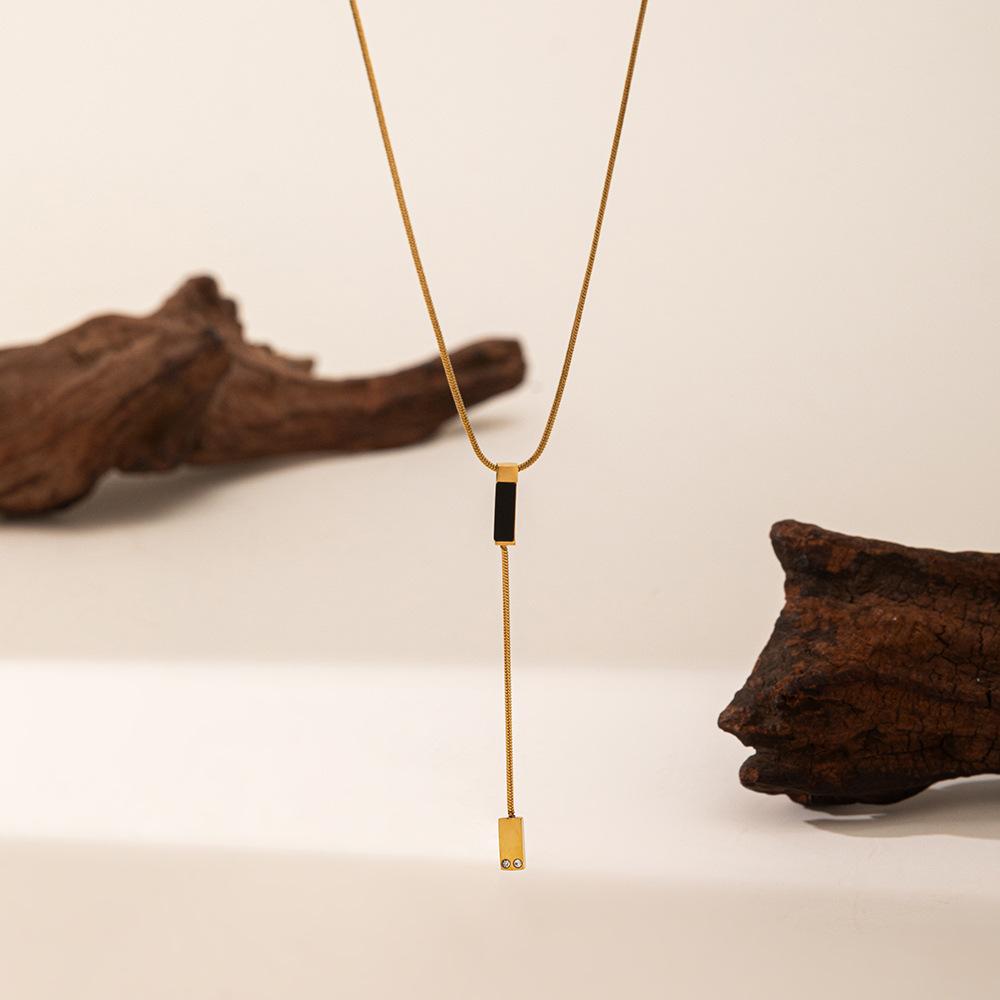

Минималистичная роскошная длинная цепочка для женщин, лето 2025, новый нишевый дизайн, цепочка до ключиц, ювелирные изделия с ощущением высокого класса