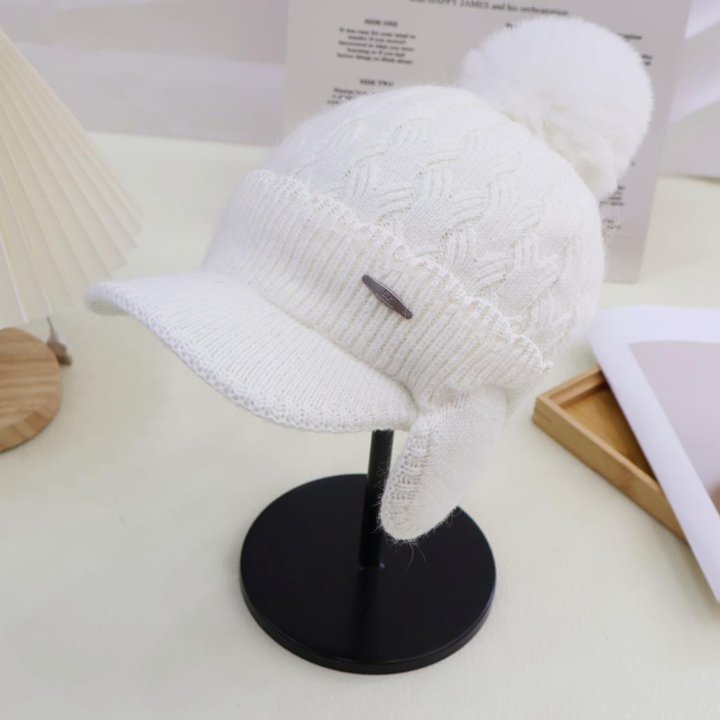 Hat Women's Winter Fleece Warm Wool Hat Windproof Hairball Duck Tongue Knitted Hat