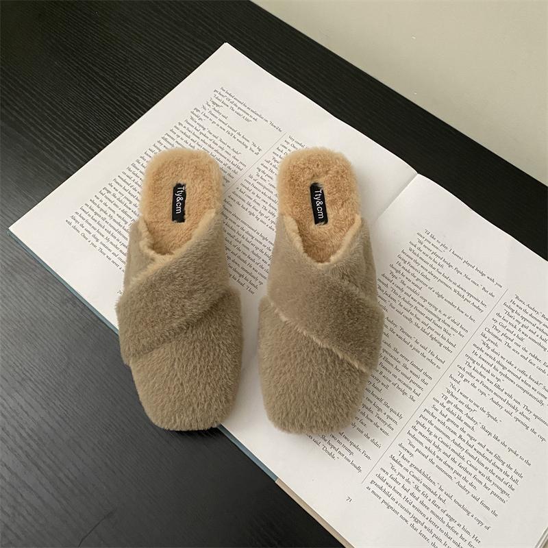 

Женские бархатные мюли на массивном каблуке с пушистой отделкой: 2025 Осень/Зима Уличные Теплые Хлопковые Тапочки 39