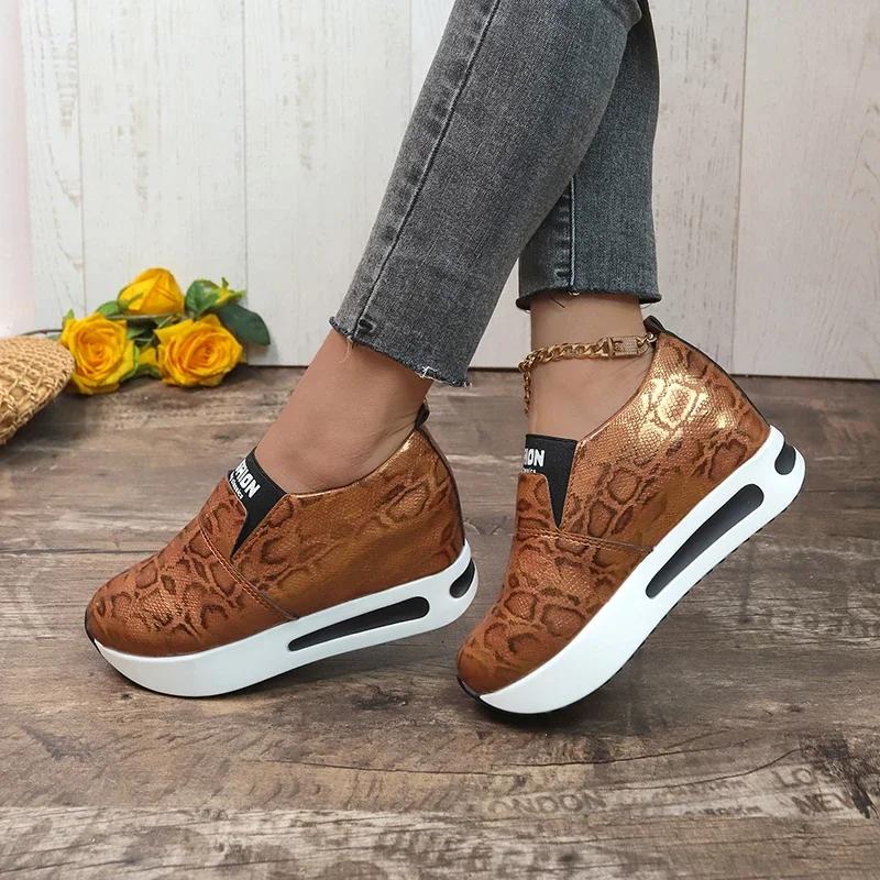 Fashion Women Sneakers New Casual Non-Slip Platform Sneakers Women Fashion Slip-On Designer Shoes for Women Fashion Lightweight Loafers
