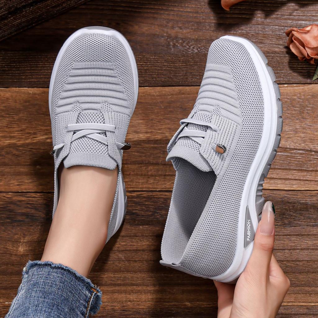 Schuhe Damenschuhe neue Freizeitschuhe fliegendes Gewebe atmungsaktiv Mutterschuhe leichter Mund leichtgewichtige Einzelschuhe Netzschuhe
