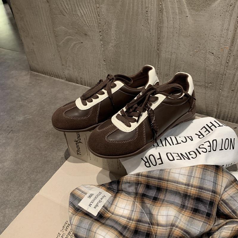 Women's Lace-up Color Matching Round Head Versatile Comfortable Casual Sports Shoes Women's Leather Board Shoes Women