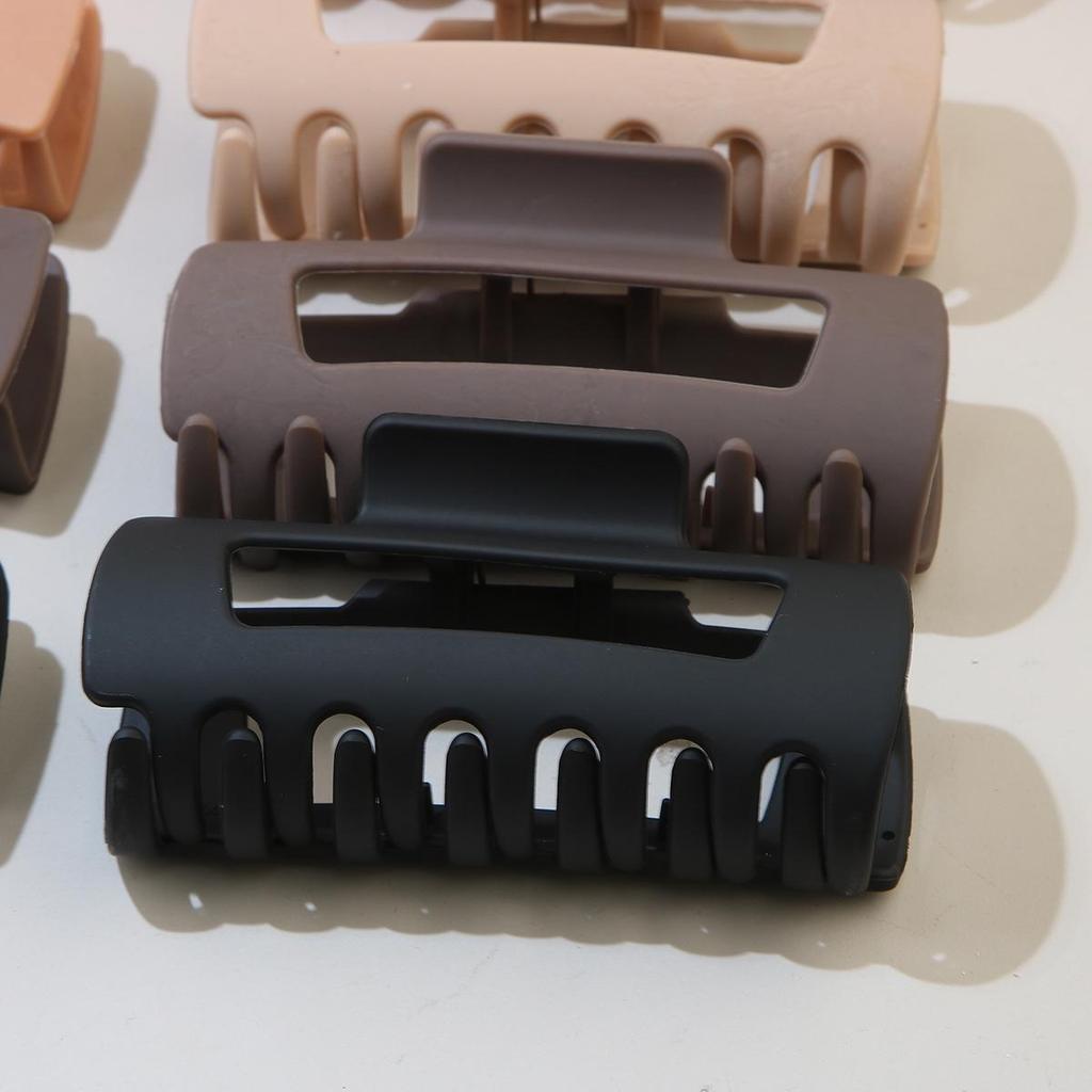2025 Anti-Bump Soft Silicone Shark Hair Clip - Durable & Gentle Grip Headwear