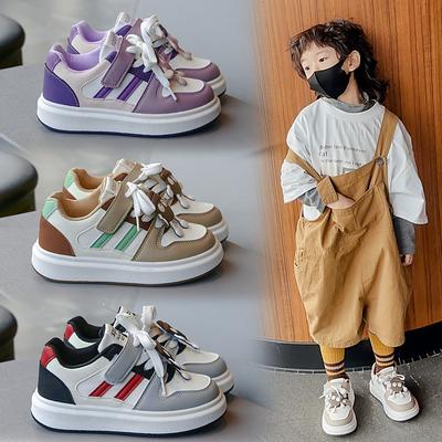 Kinder kleine weiße Schuhe 2025 Herbst neue Mädchen Cartoon weichsohlige Sportschuhe Koreanische Version leicht rutschfest lässige Board-Schuhe