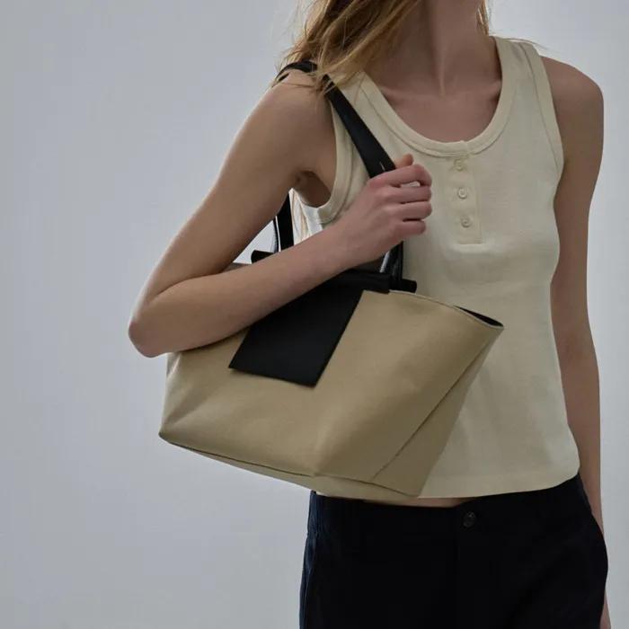 Sally Bag_dust