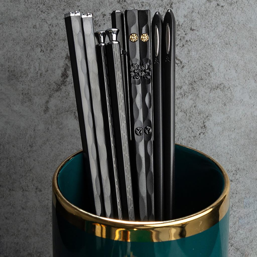 5Pairs Black Silver Healthy Chopsticks Set Korean Food Sushi Sticks Chopsticks Reusable Non-slip Chopsticks For Party Restaurant