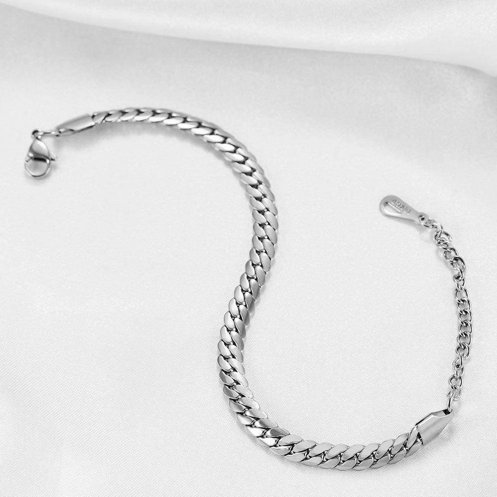 European and American Fashion: Versatile 6MM Cuban Chain Stainless Steel Bracelet for Women