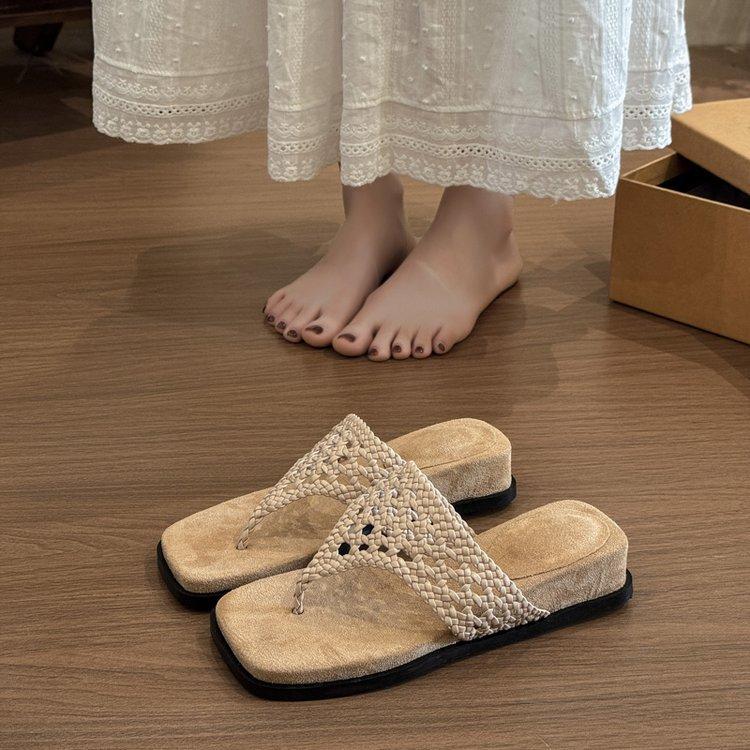 

Sheepskin version~ New retro leather thick-soled hollow-toed flip-flops shoes women s versatile square head beach cool slippers 40