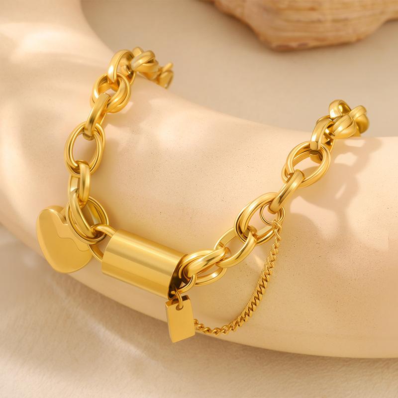 Golden Heart with Chain Women New Cuban Chain Love Bracelet Light Luxury High End Gold Bracelet Titanium Steel Bracelet