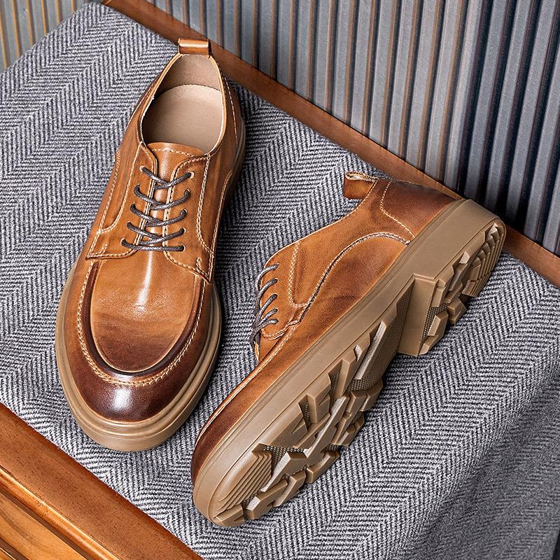 Fața simplă Pantofi din piele pentru bărbați de afaceri simpli. Pantofi din piele cu cap rotund