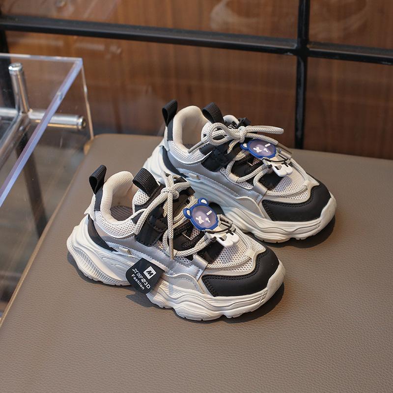 

Спортивная обувь для девочек 2025 зима, весна и осень новая дышащая обувь для мальчиков на мягкой подошве повседневная обувь для детей среднего и старшего возраста нескользящие кроссовки для пап 26 yards inner length about 16CM