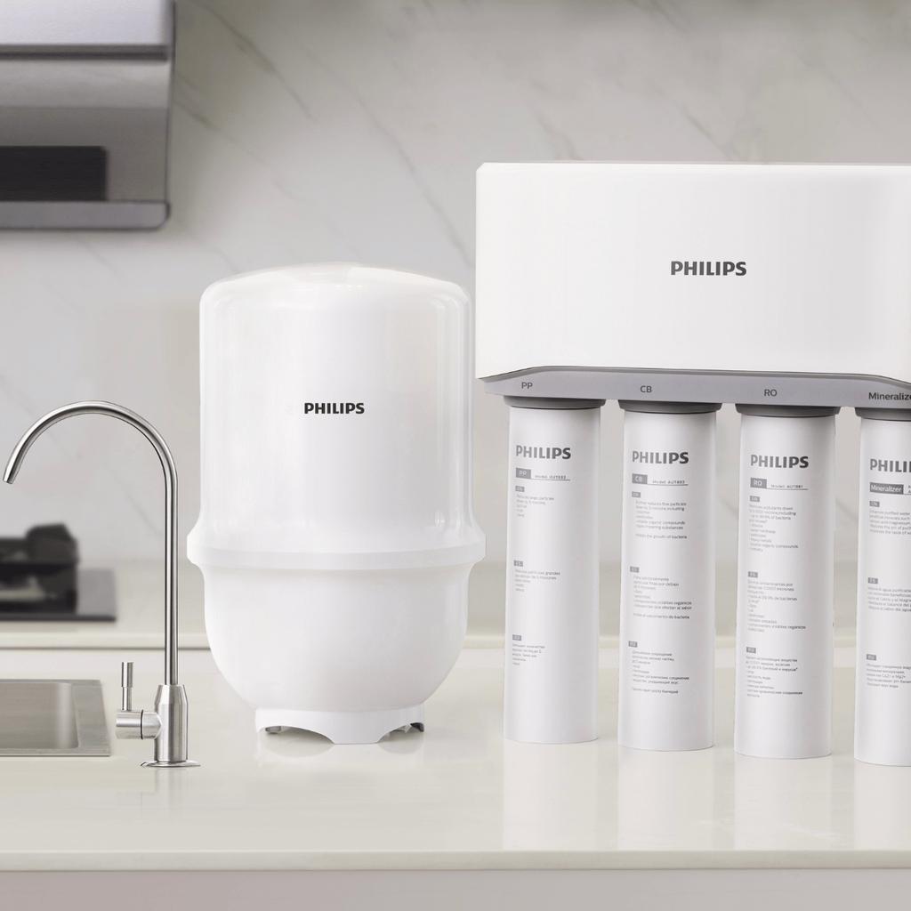 Philips Aut3268 Under-Sink Water Filtration System.