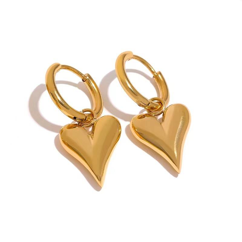 Retro Temperament Love Heart Stud Earrings for Women Classic Simple Gold Color Stainless Steel Trendy Jewelry Accessory Fastness