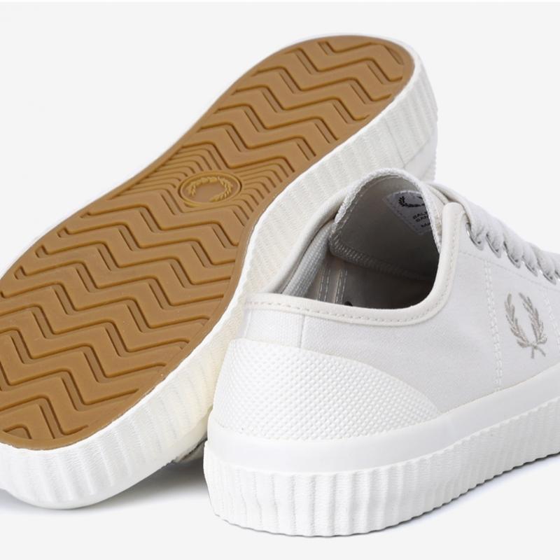 Fred Perry Unisex Sneakers Canvas Hughes Low Sfpu2414365 V75