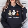 Halloween Chick or Treat Print Women  Hoodie Halloween Funny Chicken Graphic Hoodies Horror Spooky Season Sweatshirt Tops