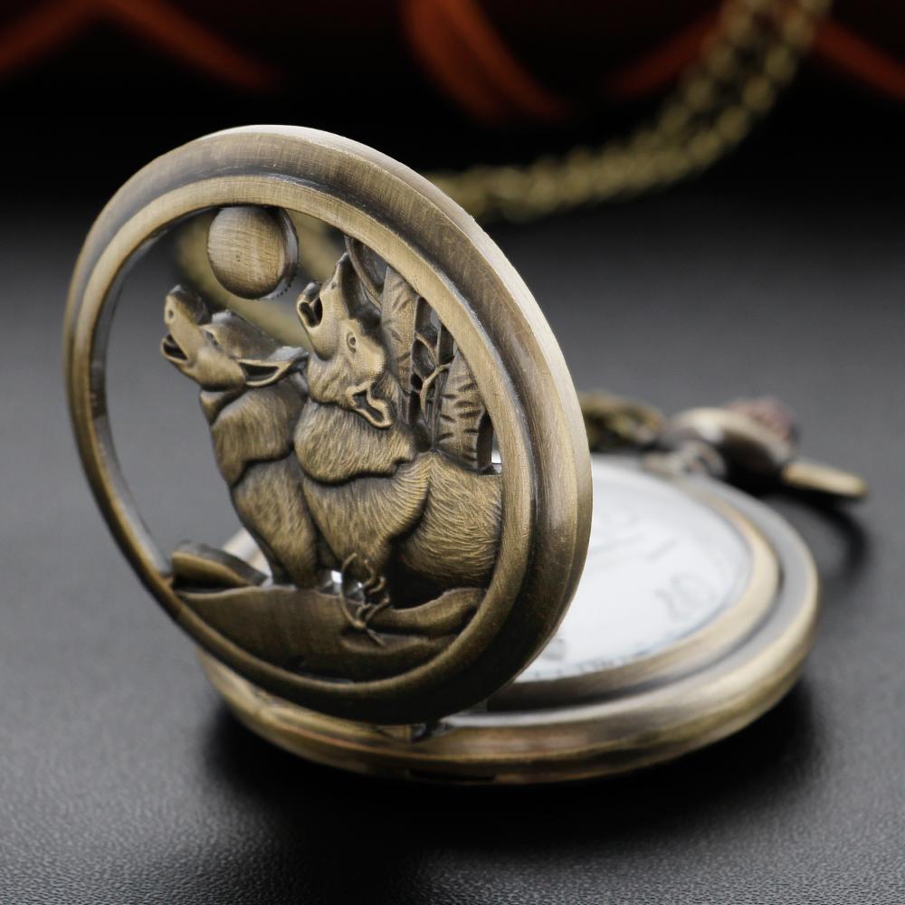 Moon Werewolf Beast Totem Quartz Pocket Watch Vintage Gentleman Pendant Universal Festival Gift for Boys and Girls