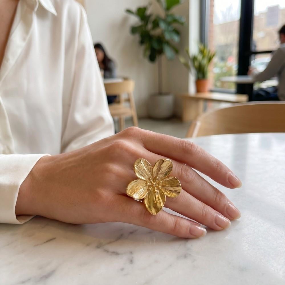Exaggerated Metal Flower Opening Ring 5 Petals Finger Hand Ring Opening Finger Ring  Party Favors