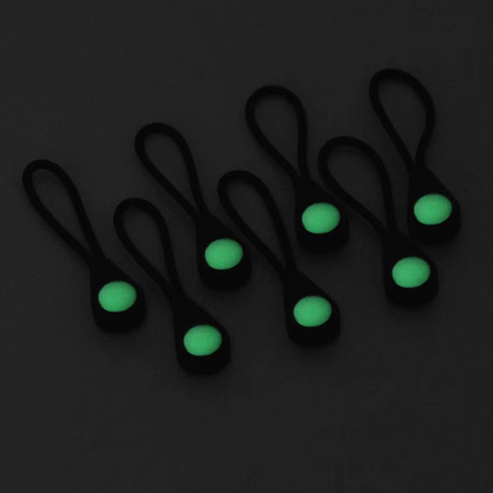Glow-in-the-Dark Zipper Pulls: Outdoor Mountaineering Bag Accessories & Anti-Loss Cord Locks.