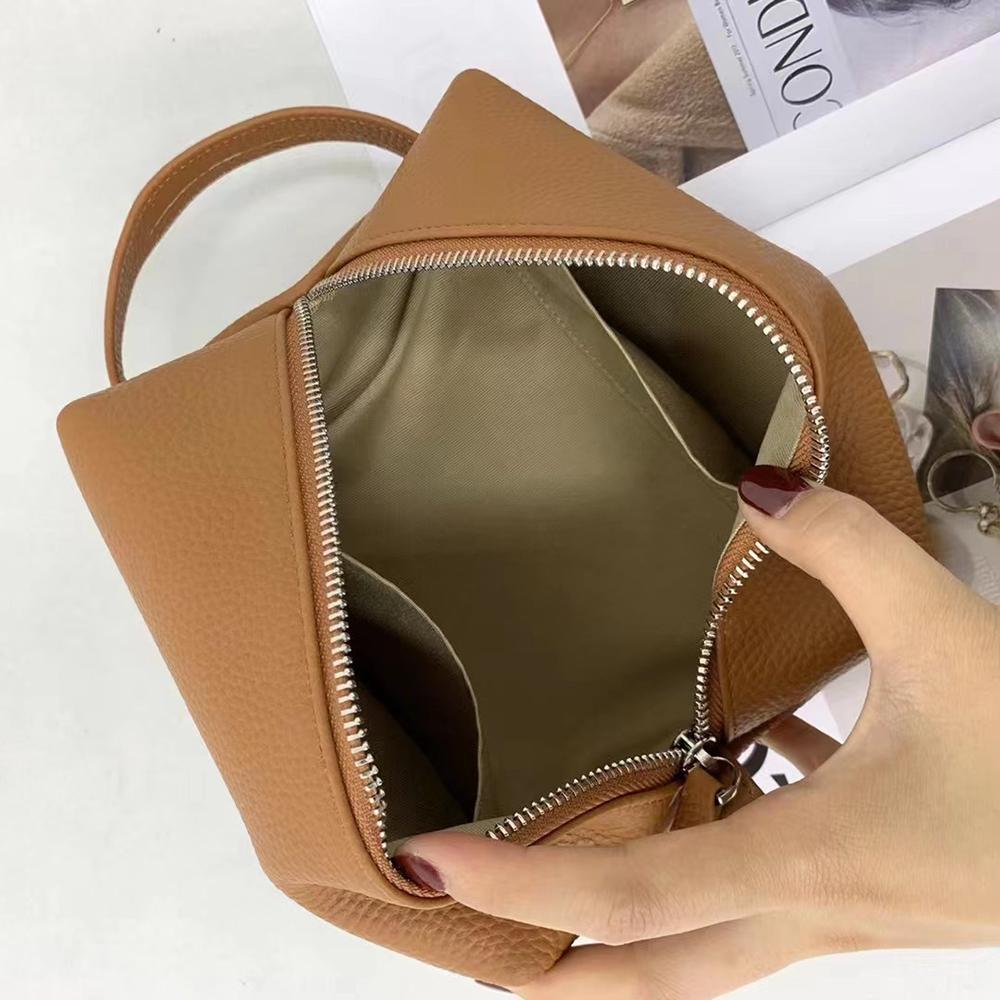 High Quality Soft Solid Color Leather Makeup Storage Pouch Portable Sport Outdoor Cosmetic Bag for Travel Handle Wash Bag