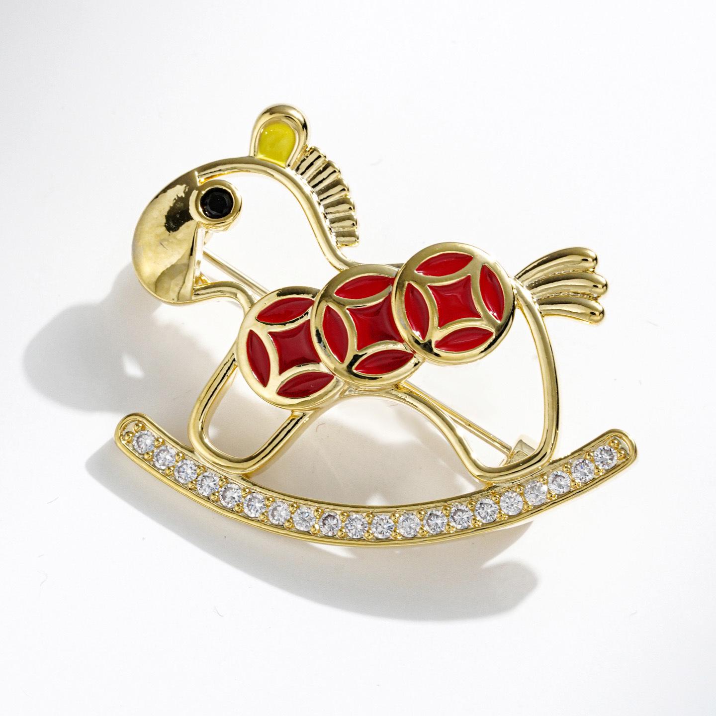 Bo Xin Yun Jin Rhinestone Wooden Horse Brooch - Elegant Corsage & Birthday Gift