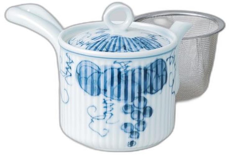 

Grape Line Carved Teapot x x Setomonohonpo Teapot (Small) [8.9 8.9 10.3cm 370cc]