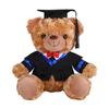 Plyšový medvídek absolvent 2025 s talárem, čepicí a střapcem, roztomilý hnědý absolvent