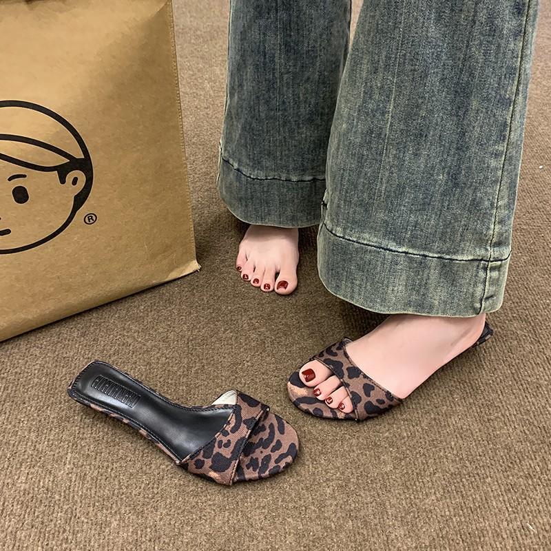 Leopard Print Wedge Slippers Women's Summer Wear New Fashion Versatile Temperament One Word Cool Slippers Sandals