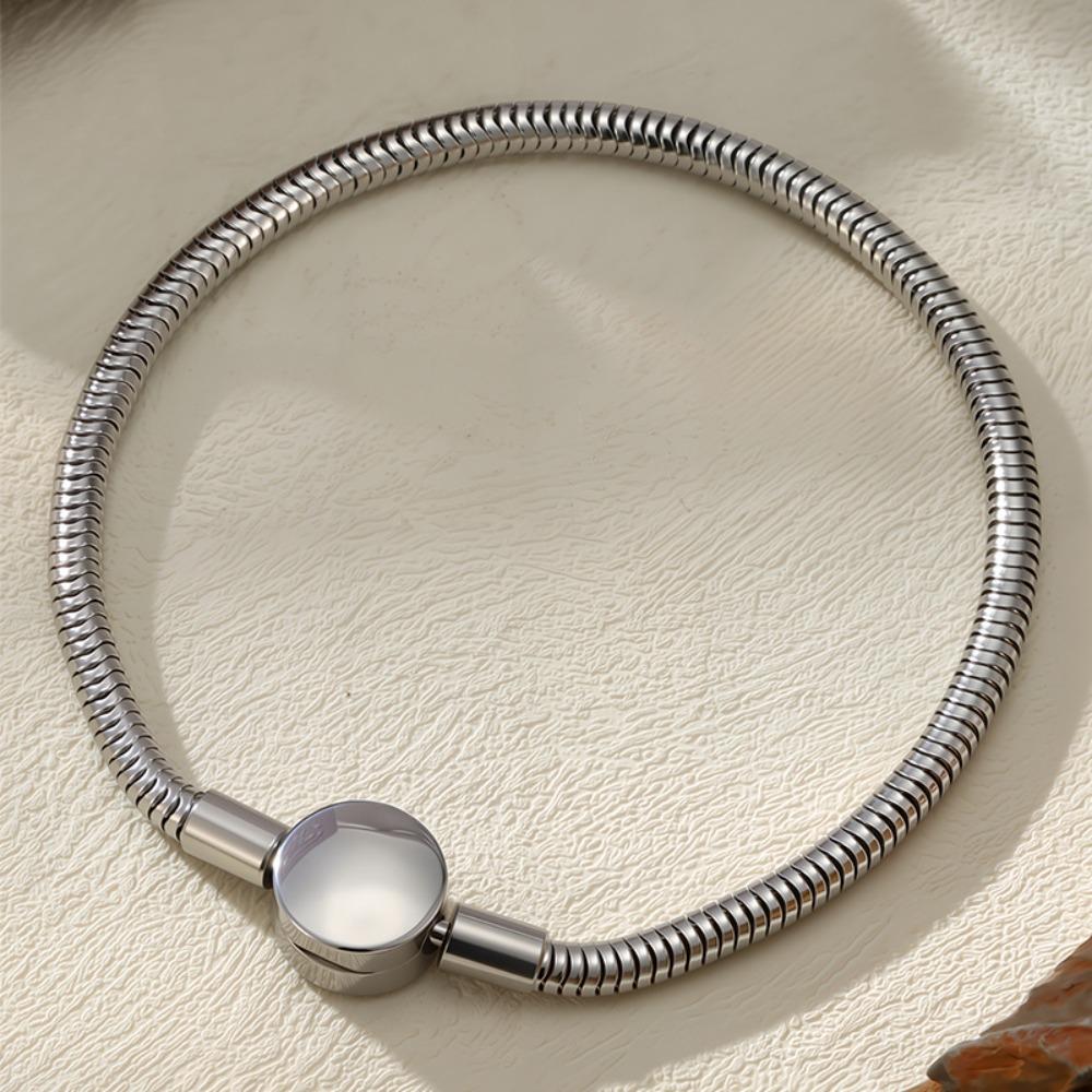 Titanium Steel Bracelet Women Round Snake Heart Pendant Beaded Chain Minimalist Luxury Fashion Jewelry Gift