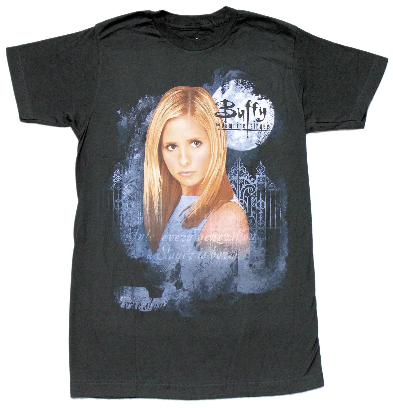 Buffy the Vampire Slayer New Adult T-Shirt - In Front of Moon & Quiote L