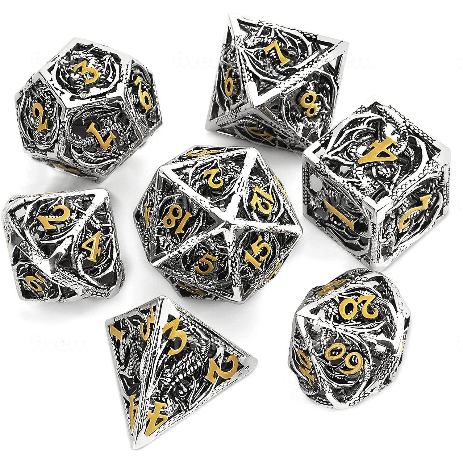 

DND Metal Game Dice Set Glitter Edge and Number 7pcs Set for Dungeons and Dragons RPG MTG Table Games D4 D6 D8 D10 D12 D20 срібний/чорний