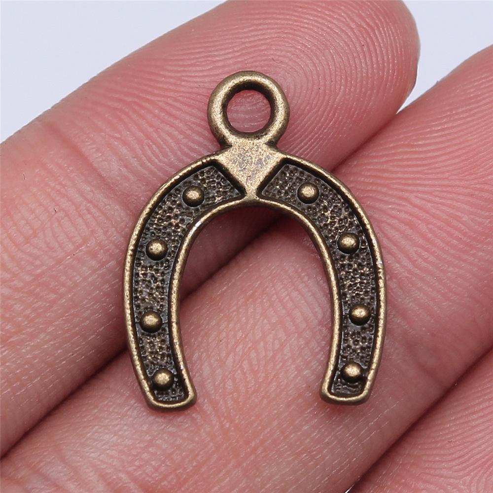 20pcs Charms Lucky Horseshoe Good Luck Antique Bronze Silver Color Pendants DIY Findings Tibetan Jewelry Craft