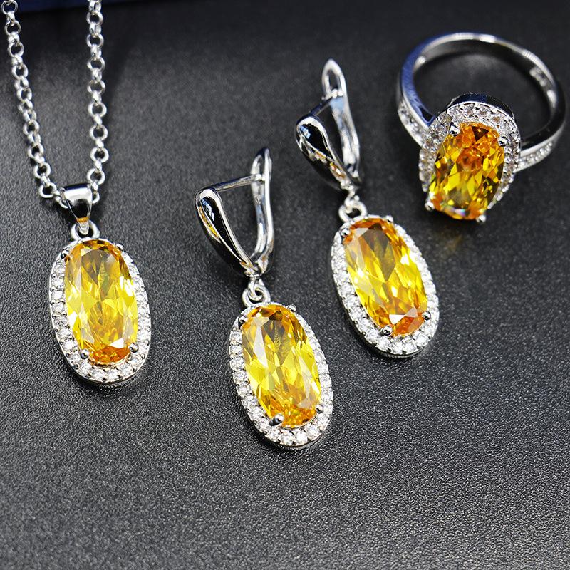 The New Oval Zircon Necklace Earrings and Ring Three Piece Set Is Fashionable and Light Luxury