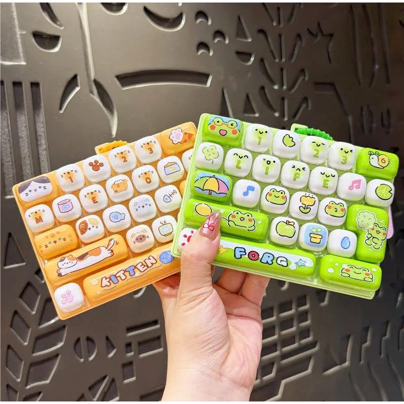 26 Keys Simulation Keyboard Keychain Stress Relief Fidget Clicker Keyboard with Cute Animal Print Bag Charm Desktop Decoration