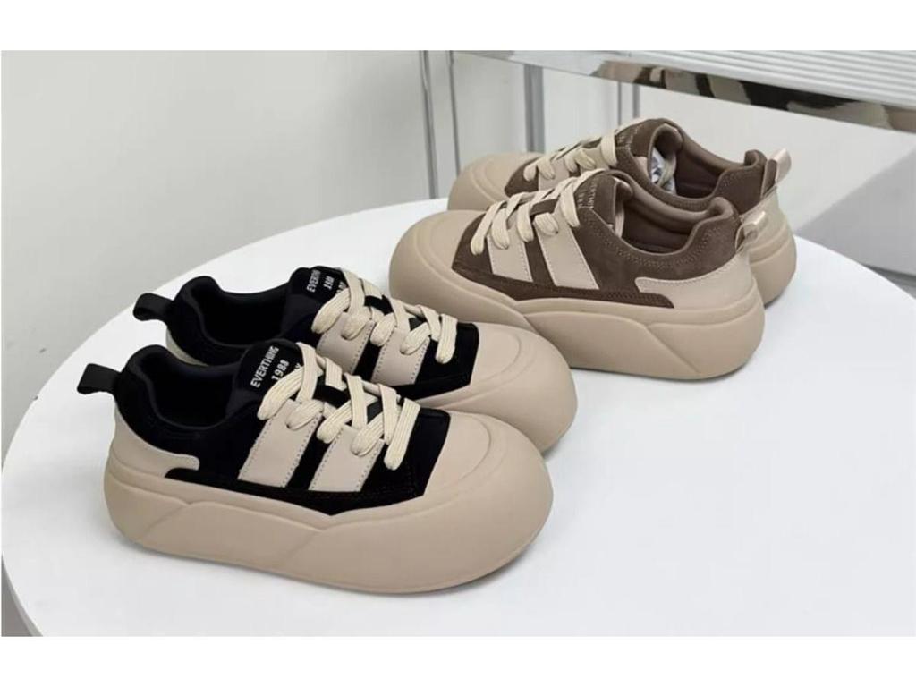 Women's Autumn/Winter Thick Sole Velvet Sneakers - Cute and Casual